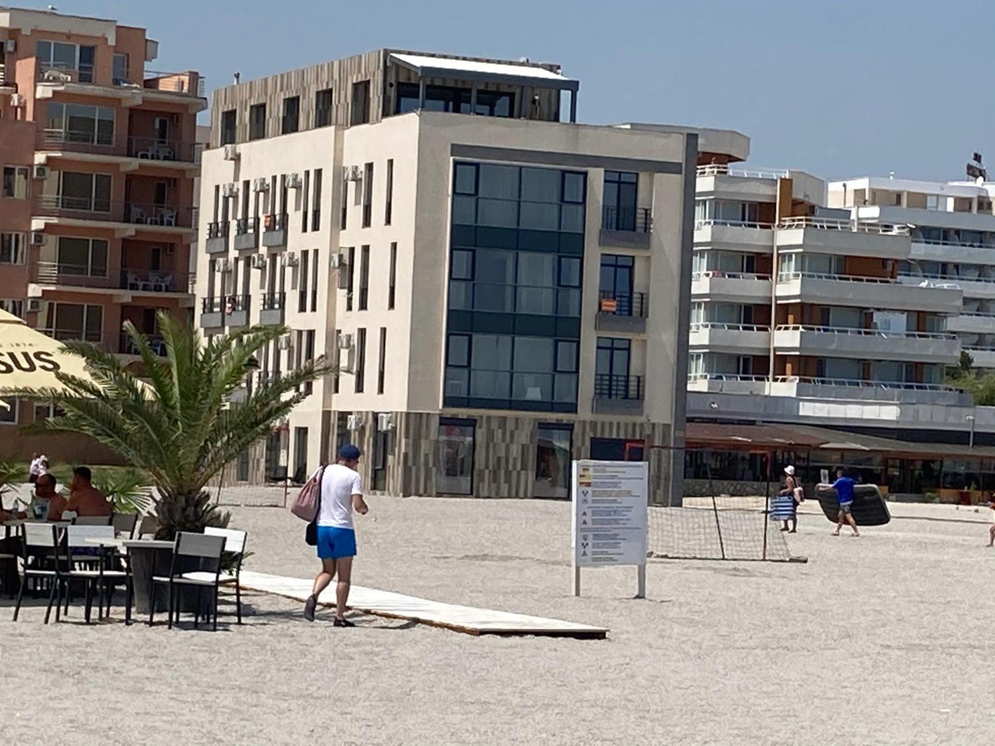 Beach Rooms Roberta Mamaia Exterior foto